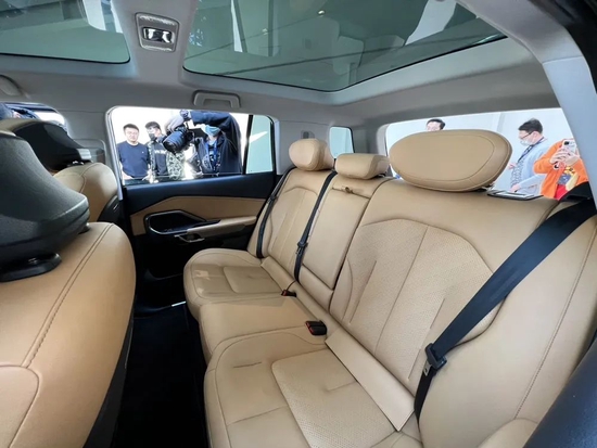 IT|李一男造车交卷了 首款车长这样