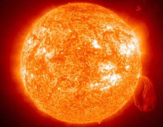 美国国家航空航天局(NASA)的太阳和日球天文台所观测到的太阳。图片来源:SOHO(ESA&NASA)