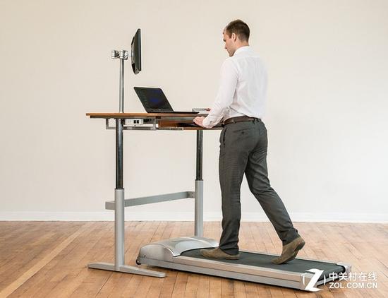辦公室必備神器亮相 工作健身兩不誤