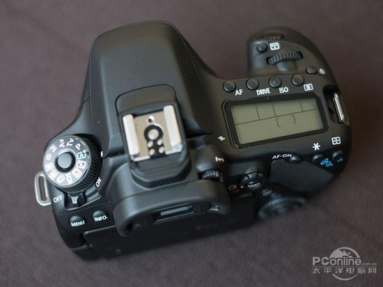 中端单反中的快枪手 佳能80D开箱图赏|佳能|单反