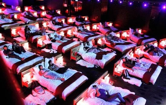 火力全开吐槽影院杀手|电影院|手机