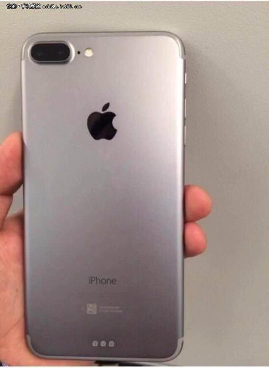 iPhone 7曝光谍照 开发代号为D10