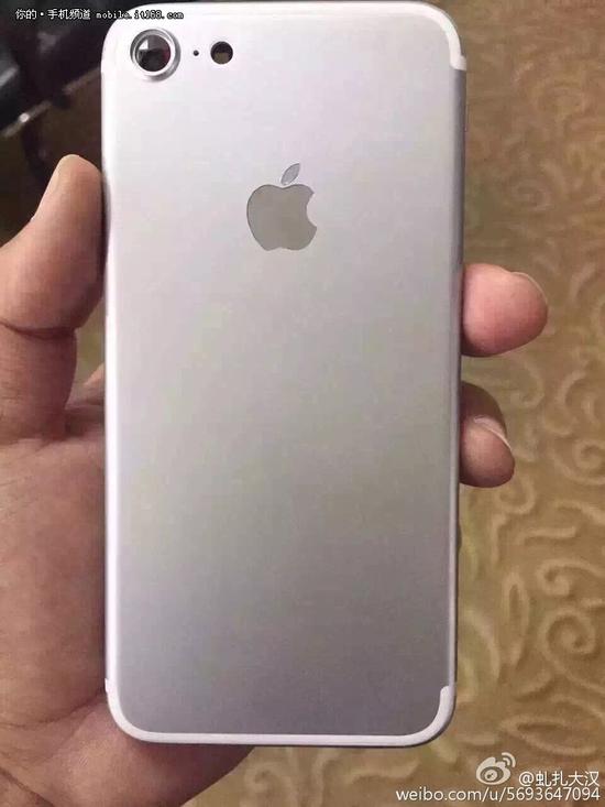 4.3寸屏+A10 苹果推2代iPhone SE