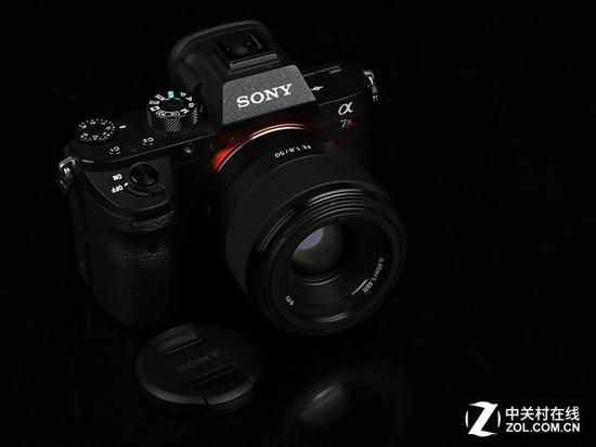 索尼入门级的大光圈镜头:FE 50mm F1.8,这枚镜头为入门用户提供了新选择