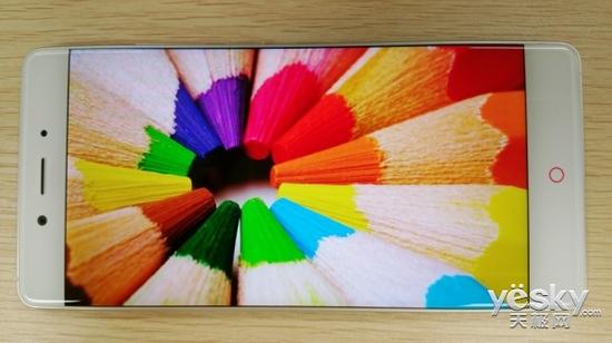 给你无边的视界 nubia Z11旗舰机综合评测-新华