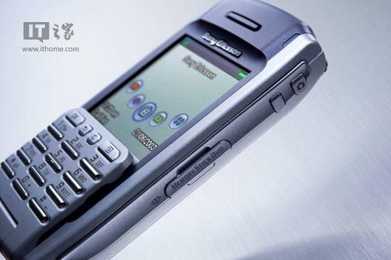 外媒评选各大手机品牌代表作:诺基亚3310/<a href=http://www.jiqiaonet.com/iphone/ target=_blank class=infotextkey>苹果</a>初代<a href=http://www.jiqiaonet.com/iphone/ target=_blank class=infotextkey>iPhone</a>入选