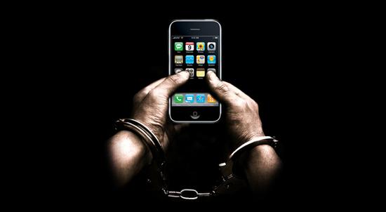 iphone-jailbreak-with-handcuff