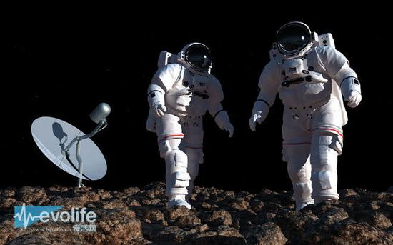 想要防摔倒的鞋子么？MIT研发的触觉反馈鞋或许可以做到