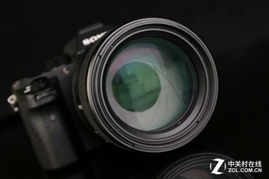 高素质人像镜 索尼FE 85mm F1.4 GM评测|配件