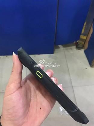 快递牌手机谁会买? 疑顺丰三防手机曝光