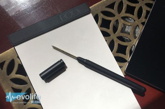 【IFA2016】联想Yoga Book送达了微软Courier没能投递的讯息