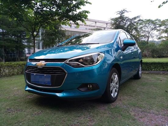 金立M6摩卡金版评测:高颜值安全手机-新华网广