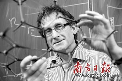 分子机器:他们发明了世上最小的机器:分子机器