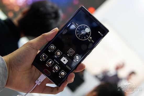 金立M2017移动大会曝光 不止是7000毫安电池