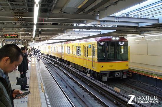 5轴防抖强悍连拍 索尼旗舰微单A6500评测|索尼