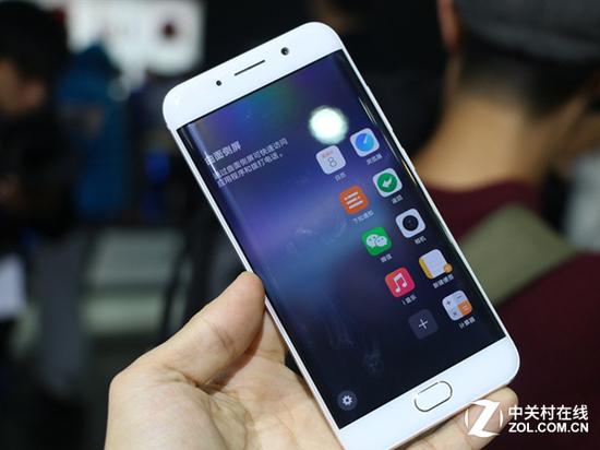 除了柔性屏还有啥? 2017年手机屏幕猜想