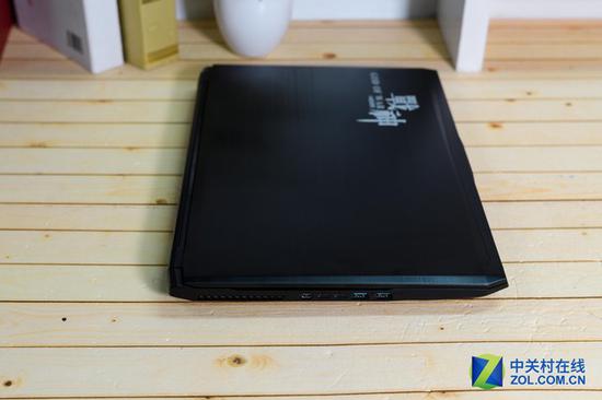 机身左侧接口配置