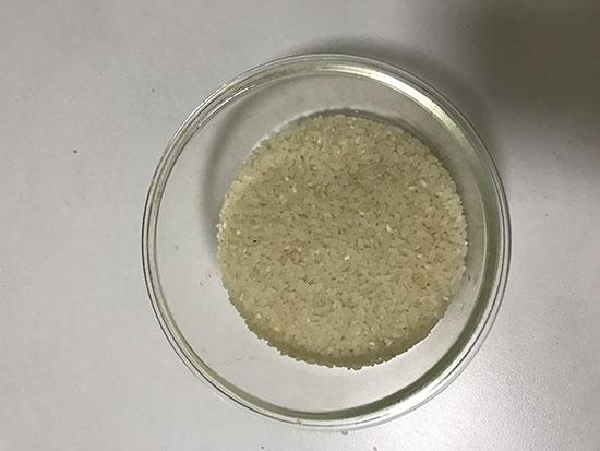 准备一人份大米