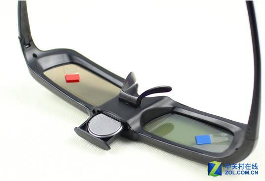 　　快门式3D眼镜（结构较复杂需要安装电池）