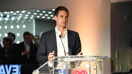 Snapchat联合创始人兼CEO Evan Spiegel