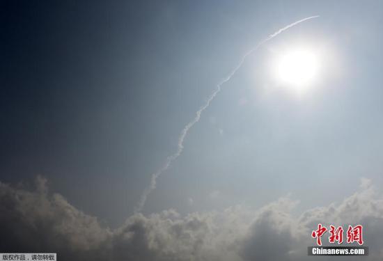 自1962年开始航天领域的探索以来,印度的“太空梦”近年来进展不小。 自1962年开始航天领域的探索以来,印度的“太空梦”近年来进展不小。