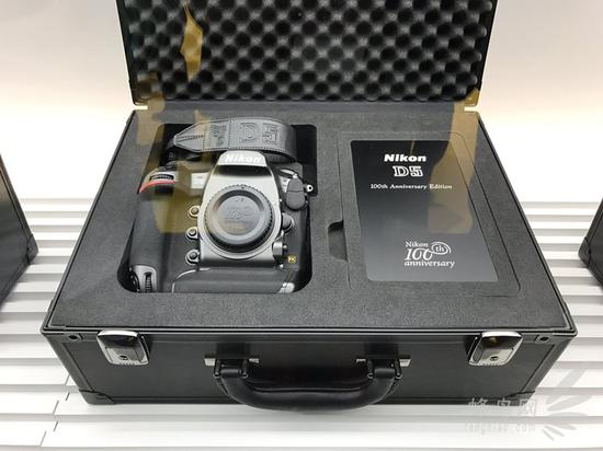 尼康发布D5和D500机型百年纪念款套装 尼康D5机型100周年纪念套装