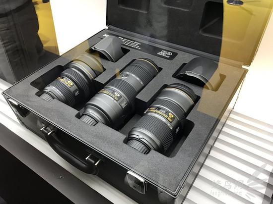 尼康发布D5和D500机型百年纪念款套装 尼康100周年纪念款的镜头大三元套装