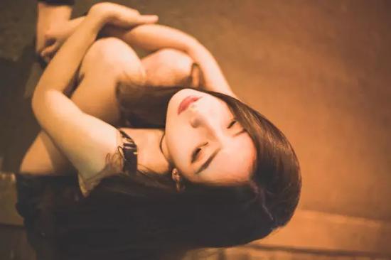 教你如何做侧颜女神