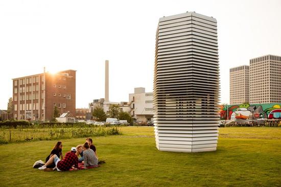 丹 罗斯加德设计的雾霾净化塔
