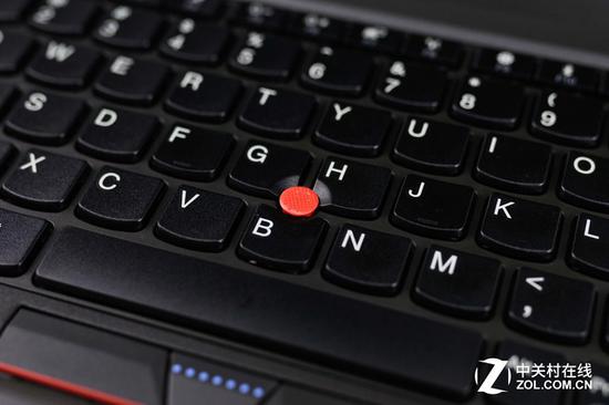 ThinkPad X270键盘手感不错 指点杆醒目