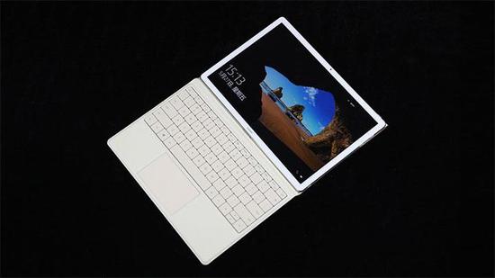 华为本月将发顶级笔记本:怒战苹果和微软|华为