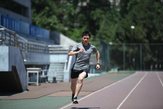 三强争霸 索尼A9\/1DX2\/D5运动拍摄对比测试(