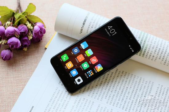 　　如果说小米1的出现将国内手机售价回归理性，那么红米1代开启的千元机时代则让智能手机在中国全面普及。