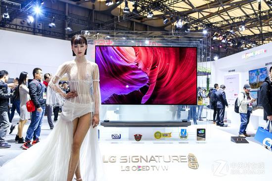 CES亚洲展会(图3) LG SIGNATURE玺印OLED W7电视