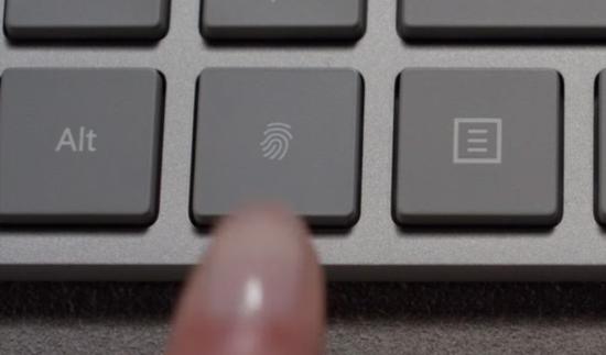 指纹键盘:得不到Surface和它配套的指纹键盘或许能安慰到你 (指纹识别集成在了键盘键中 图自:windowsteca)