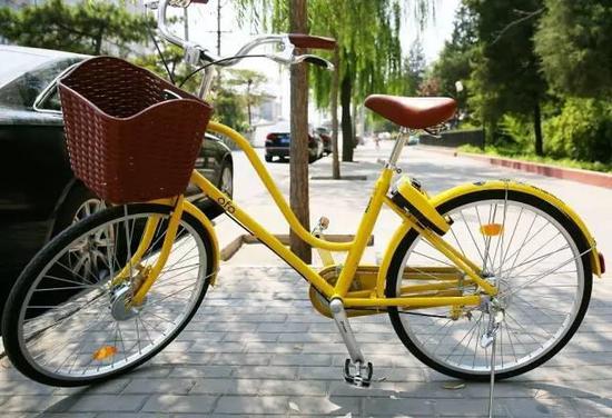 凤凰2017年6月26日，小黄车ofo与上海凤凰自行车合作的新宠“公主车”亮相街头。图/CFP
