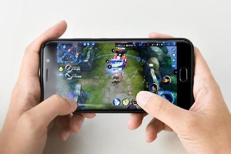 指尖上的魔兽:王者荣耀成指尖上的印钞机:大IP养活了一大批人
