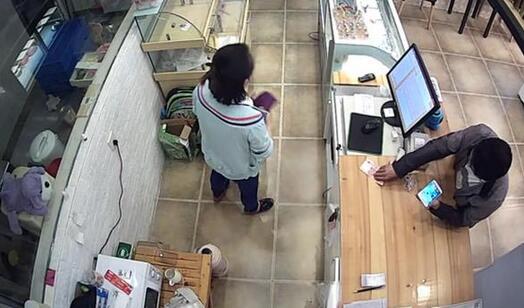 女子1000元买iPhone 7 Plus,验机后整个人都傻