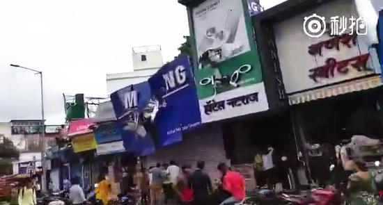 
	微博博主：三星这是躺枪啊！
