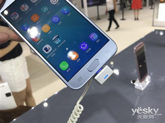 三星Galaxy J3正式发布:骁龙425加持|三星|入门