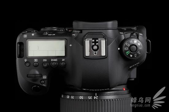 最高性价比入门全画幅 佳能EOS 6DMark II评测