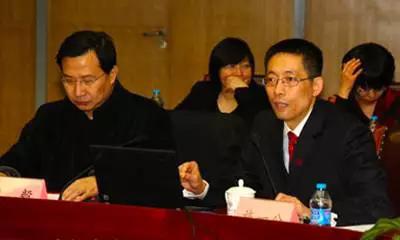 中国最年轻女院士 饶毅(前左)、施一公(前右)在清华-北大生命科学联合中心工作会议上。