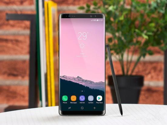 非异形全面屏的三星Note 8曝光图(图片引自微博)