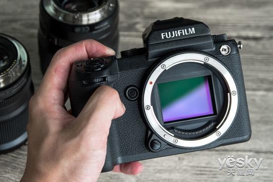 中画幅新锐 富士GFX 50S无反相机评测