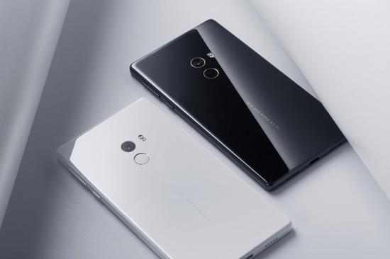 玻璃不耐摔金属挡信号 手机什么外壳材质才最