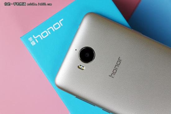 599也玩柔光自拍 荣耀畅玩6手机评测|荣耀|柔光