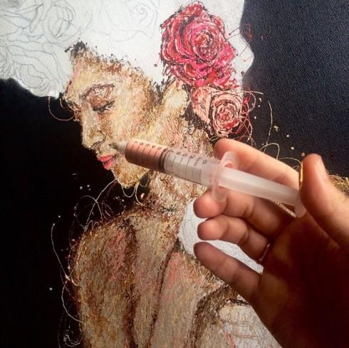好看到炸裂!美女护士就地取材用针管作画
