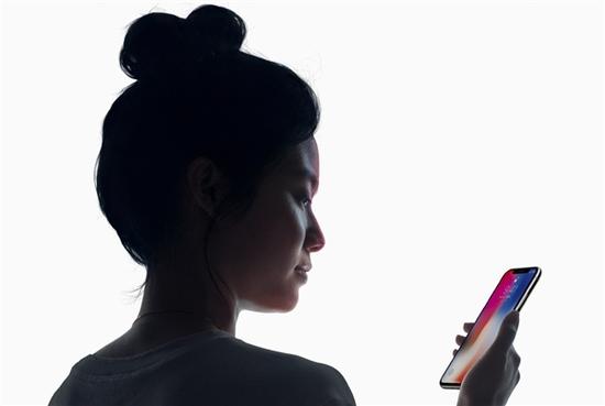 苹果回应戴口罩解锁iPhone