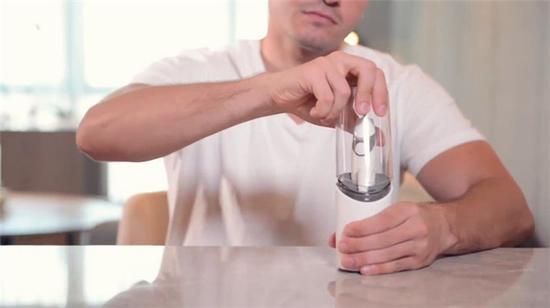 这款声波电动牙杯让灭菌干燥功能完美合体