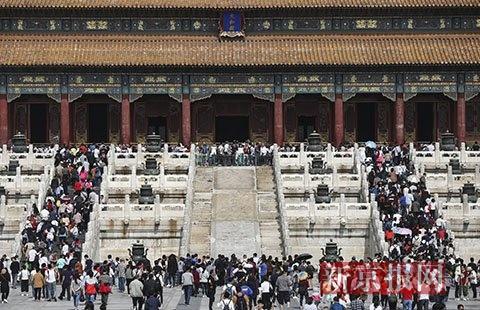 故宫每日8万张门票全部网售 明日余票不足2.5